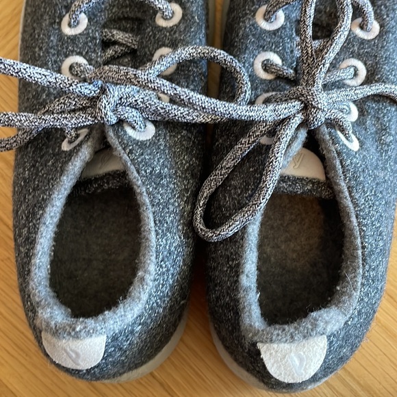 ALLBIRDS wool runners, size 9 - Picture 5 of 6